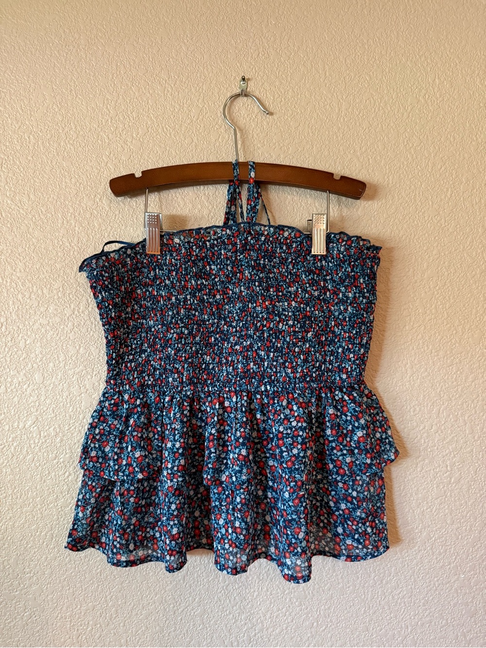 Francesca's Collections Navy Floral Smocked Peplum Tank